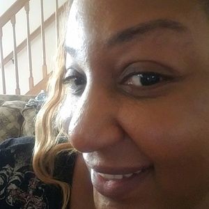 Meet your Posher, Vivian